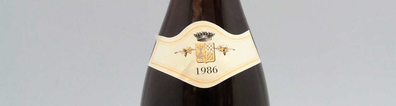 the picture shows a bottle of the 1986 vintage