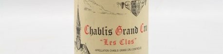 La photo montre une bouteille de vin DE CHABLIS GRAND CRU LES CLOS du Domaine vincent dauvissat situé dans le chablisien en Bourgogne